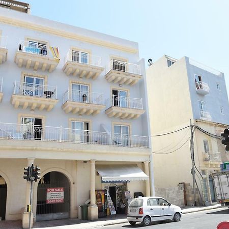 Hortensia 2 Bedroom Apartment St. Paul's Bay Bagian luar foto